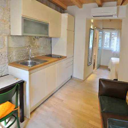 Modern In The Center Appartement