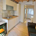 Modern In The Center Daire