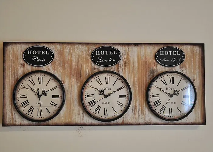 Modern In The Center Апартаменты