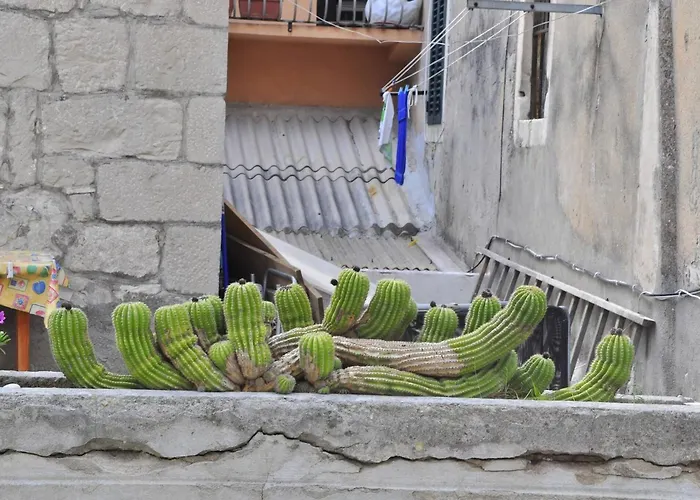 Modern In The Center Апартаменты *